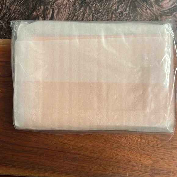 Coach Large Corner Zip Wristlet in Faded Blush - Picture 3 of 5